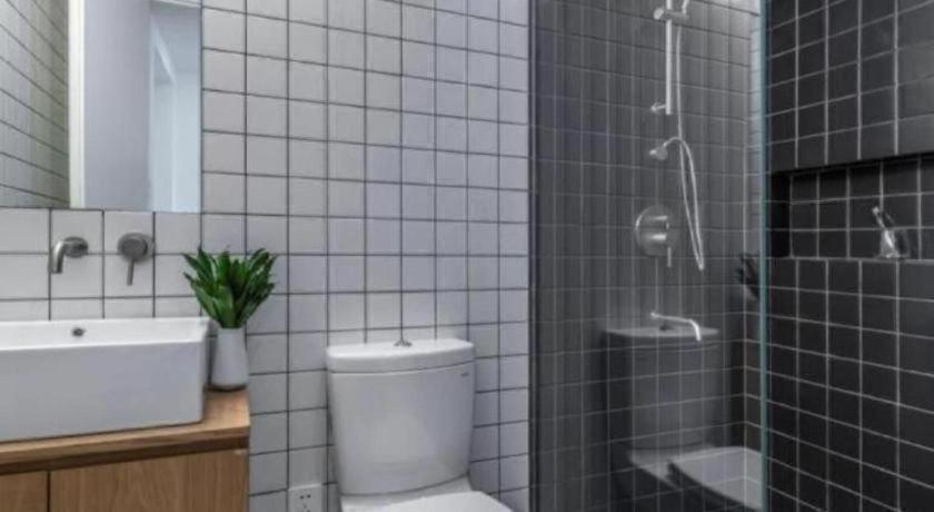 Hotel Base-Wending Service Apartment-Shanghai Xujiahui Location Shanghai