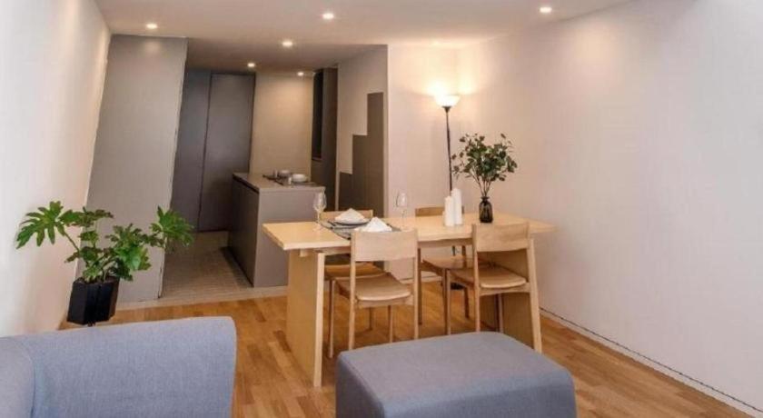 Hotel Base-Wending Service Apartment-Shanghai Xujiahui Location