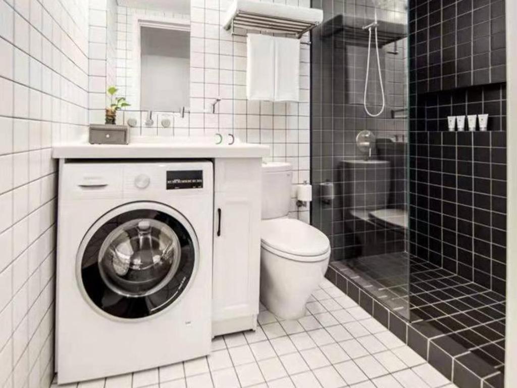 Base-Wending Service Apartment-Shanghai Xujiahui Location