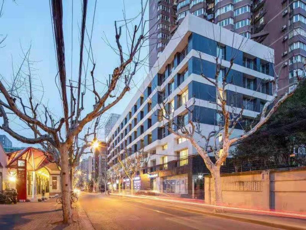 Base-Wending Service Apartment-Shanghai Xujiahui Location Hotel Shanghai