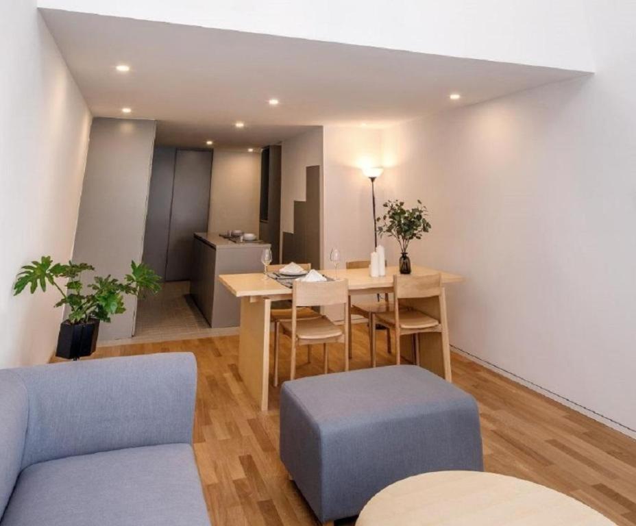 Base-Wending Service Apartment-Shanghai Xujiahui Location