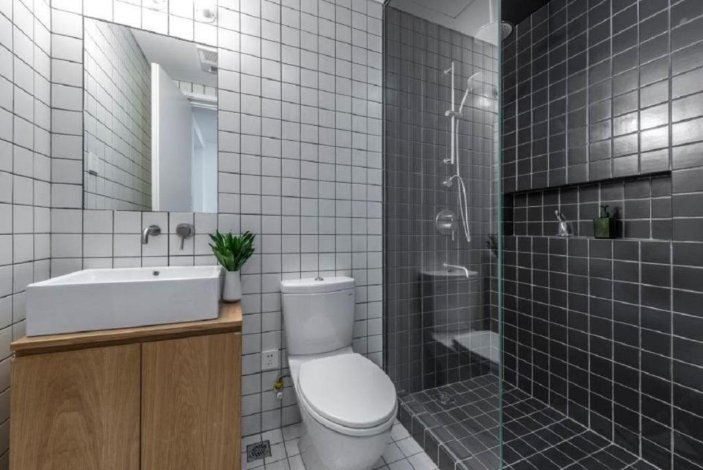 Base-Wending Service Apartment-Shanghai Xujiahui Location Hotel 3*